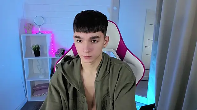 YamiTwink online show from November 22, 5:39 am