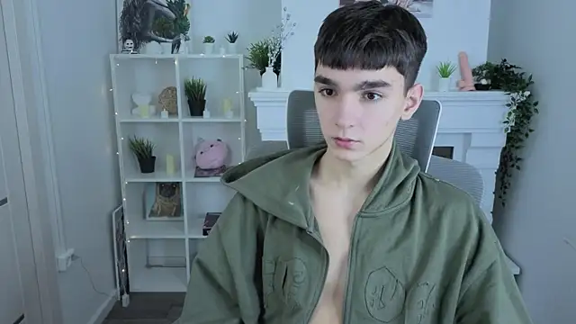 YamiTwink online show from November 30, 8:35 pm