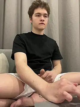 Snapshot of danielxfun chatting on April 25, 10:18 pm danielxfun online show from April 25, 10:18 pm