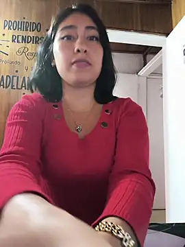 Snapshot of Maily_camerun chatting on October 28, 2:42 pm Maily camerun online show from October 28, 2:42 pm