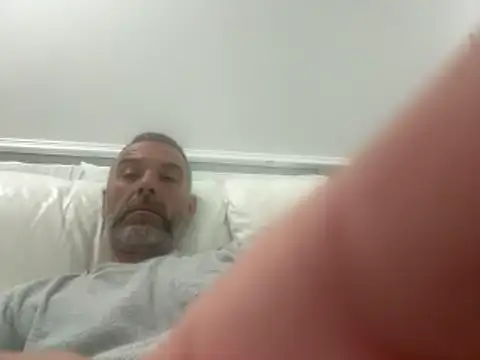 plymouthlad82 online show from November 30, 11:31 pm