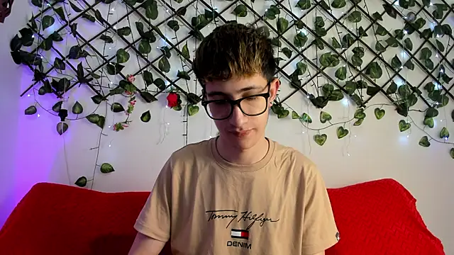 Erick Taylor3 online show from October 23, 5:23 pm