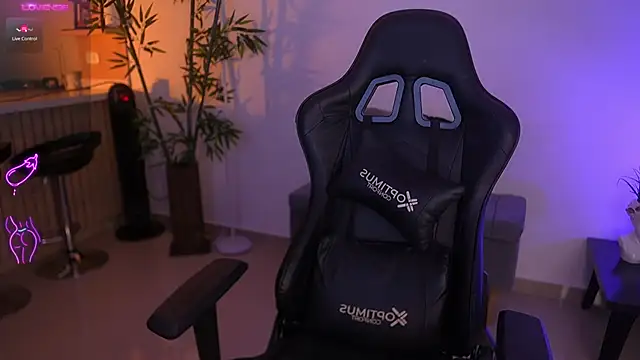 JessicaPratt online show from April 8, 7:14 pm