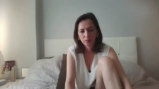 Snapshot of ArianaStarr chatting on April 24, 7:11 am ArianaStarr online show from April 24, 7:11 am