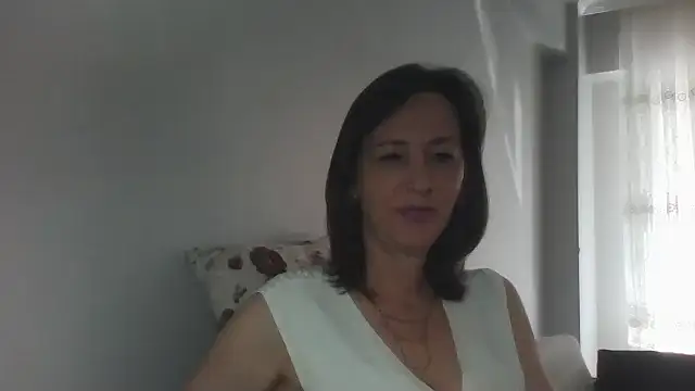 Snapshot of ArianaStarr chatting on April 27, 7:06 am ArianaStarr online show from April 27, 7:06 am