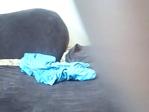 Snapshot of noluthandozuma chatting on October 29, 10:50 am noluthandozuma online show from October 29, 10:50 am