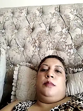 IndianLara online show from November 3, 9:32 am