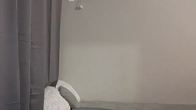 Oliver star boy  online show from November 3, 4:41 pm