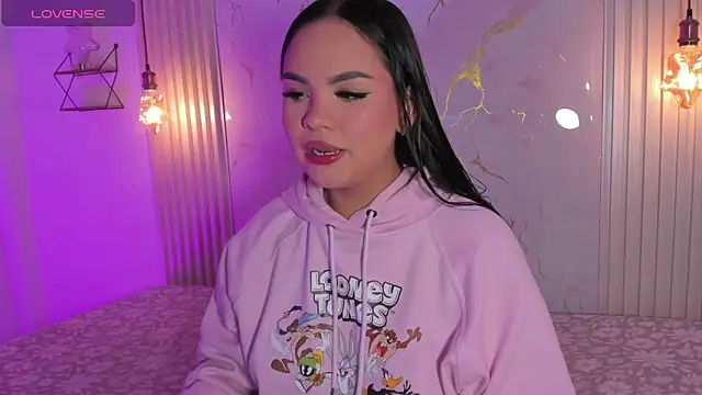 amber white15 online show from April 18, 2:26 am