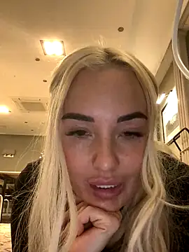 Snapshot of brookemiss88x chatting on October 23, 5:55 pm brookemiss88x online show from October 23, 5:55 pm