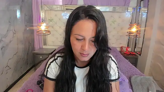 Melissa-roberts online show from December 16, 3:39 pm