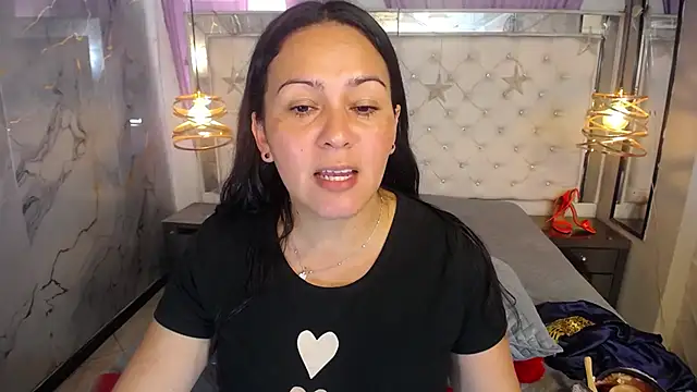 Melissa-roberts online show from January 9, 8:10 pm