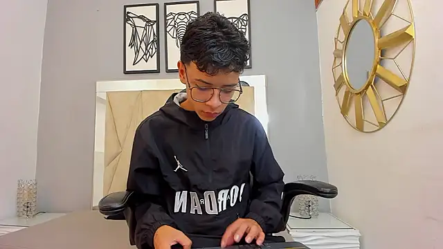 adams bobby online show from February 2, 11:09 am