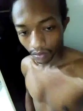 Snapshot of 777lenda chatting on October 23, 8:18 pm 777lenda online show from October 23, 8:18 pm