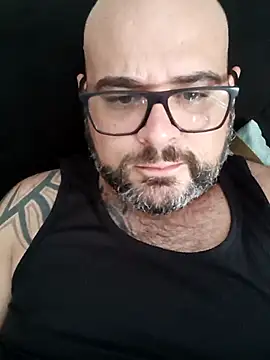 Snapshot of ursosvp chatting on April 26, 4:59 pm ursosvp online show from April 26, 4:59 pm