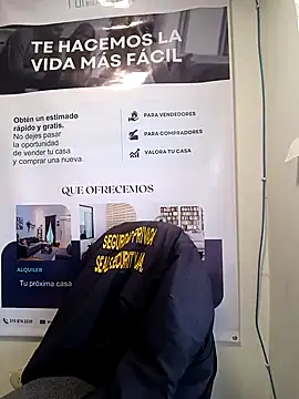 Snapshot of Valentina--1 chatting on February 5, 11:59 am Valentina--1 online show from February 5, 11:59 am