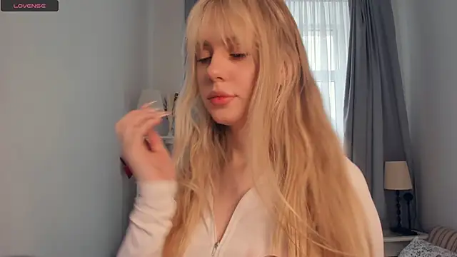 TessaStruble online show from February 13, 7:37 am