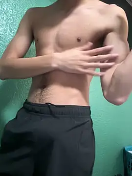 Snapshot of Delicious_Papi chatting on June 17, 5:47 pm Delicious Papi online show from June 17, 5:47 pm