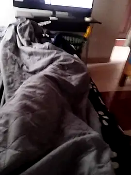 Snapshot of Andres__00 chatting on March 27, 12:16 pm Andres 00 online show from March 27, 12:16 pm