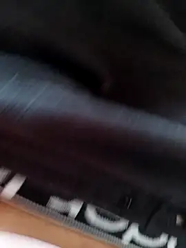 Snapshot of Andres__00 chatting on April 5, 3:31 pm Andres 00 online show from April 5, 3:31 pm