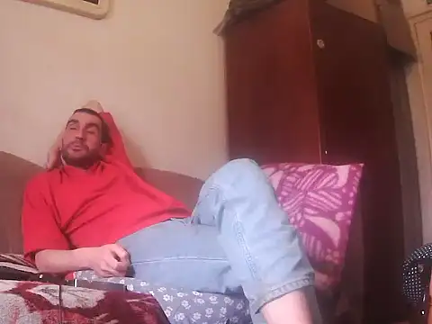 Snapshot of alin42xx chatting on November 10, 8:02 am alin42xx online show from November 10, 8:02 am