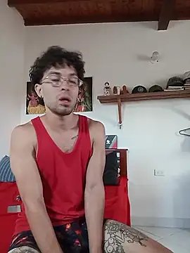 Snapshot of Paul_Bellucci chatting on October 25, 8:47 pm Paul Bellucci online show from October 25, 8:47 pm