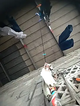 Snapshot of Brayanjuarez_10 chatting on October 29, 2:52 pm Brayanjuarez 10 online show from October 29, 2:52 pm