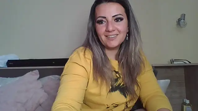 Snapshot of Gabrielaalialiali chatting on May 3, 8:31 am Gabrielaalialiali online show from May 3, 8:31 am