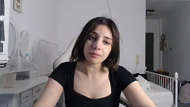 bellefleurrr online show from July 4, 8:04 pm