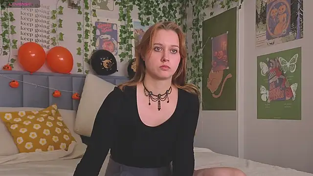 Charil Wilson online show from October 31, 4:24 am