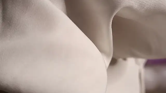 Petalwren online show from December 19, 12:34 pm