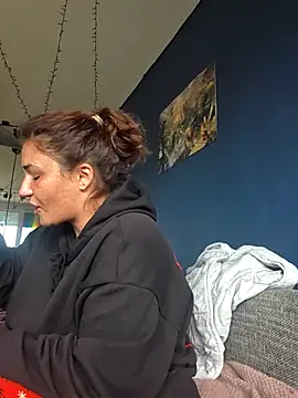 Snapshot of Hausverbot3 chatting on June 9, 5:57 pm Hausverbot3 online show from June 9, 5:57 pm