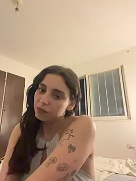 gigi333regi online show from February 20, 1:02 am