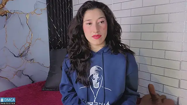 eva delight  online show from April 7, 12:05 pm