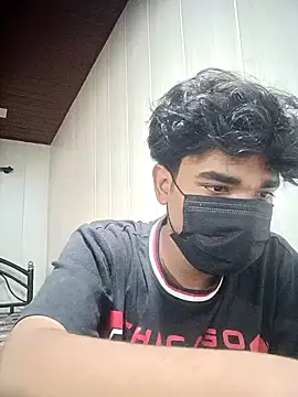 Snapshot of kriZ08 chatting on October 26, 7:47 am kriZ08 online show from October 26, 7:47 am