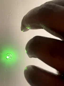 Snapshot of honorboy99 chatting on October 26, 5:08 pm honorboy99 online show from October 26, 5:08 pm