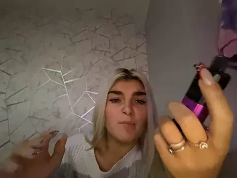 Snapshot of rosie-hipstergal chatting on November 10, 11:48 pm rosie-hipstergal online show from November 10, 11:48 pm