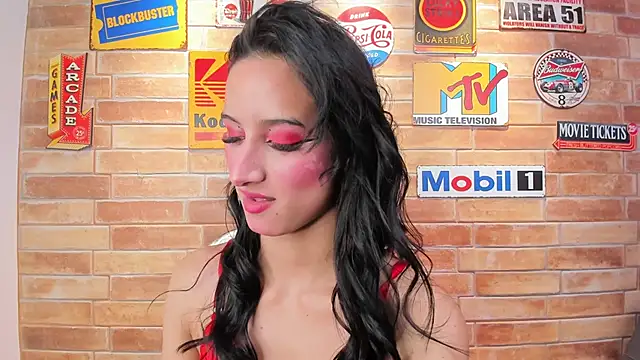 Snapshot of foxy_sharlotte chatting on February 14, 6:15 pm foxy sharlotte online show from February 14, 6:15 pm