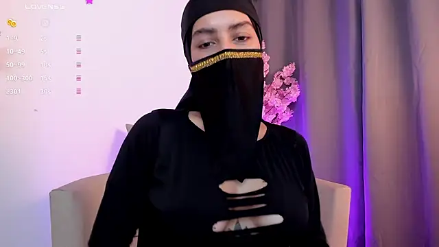 Snapshot of shaima__ chatting on April 19, 9:50 pm shaima online show from April 19, 9:50 pm