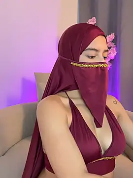 Snapshot of shaima__ chatting on April 20, 9:05 pm shaima online show from April 20, 9:05 pm