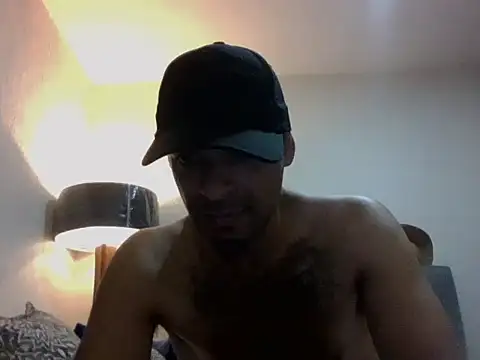 Snapshot of HardRC chatting on October 26, 5:57 am HardRC online show from October 26, 5:57 am