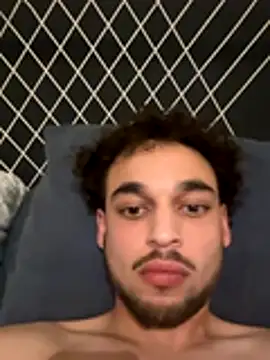 Snapshot of sluttyboy23 chatting on November 10, 2:43 am sluttyboy23 online show from November 10, 2:43 am