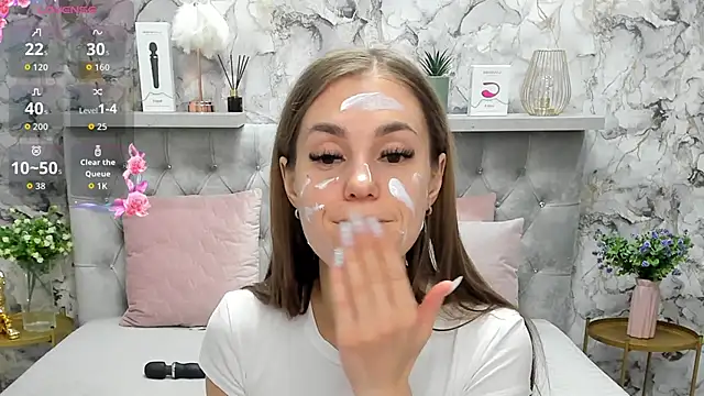 CandysSweet online show from February 4, 1:11 am