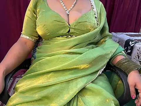 Snapshot of Ritika_janu chatting on May 15, 5:36 am Ritika janu online show from May 15, 5:36 am