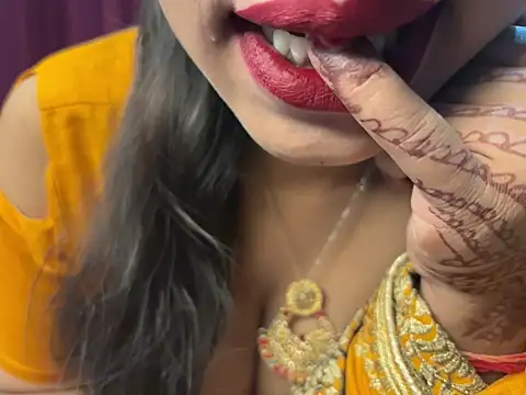 Snapshot of Ritika_janu chatting on May 18, 5:19 pm Ritika janu online show from May 18, 5:19 pm