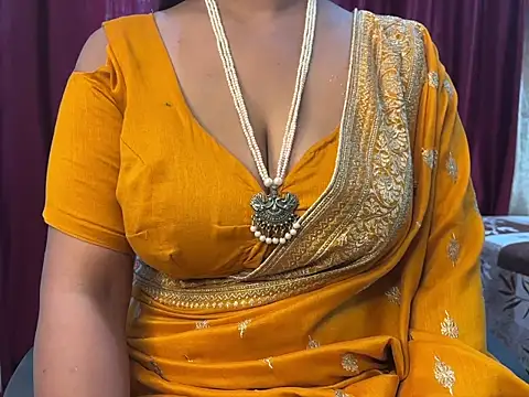 Snapshot of Ritika_janu chatting on May 21, 4:30 am Ritika janu online show from May 21, 4:30 am