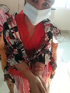 Snapshot of Janvi_kapor chatting on November 1, 9:44 am Janvi kapor online show from November 1, 9:44 am