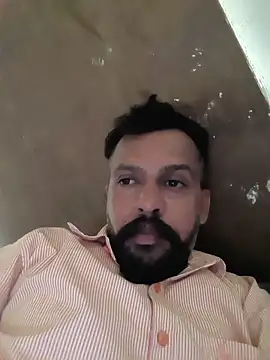 Snapshot of Hot-boss15 chatting on May 12, 6:32 am Hot-boss15 online show from May 12, 6:32 am