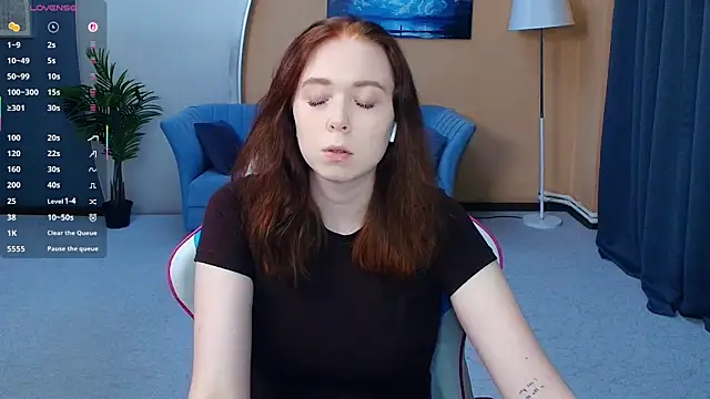 Snapshot of AddieOsler chatting on May 29, 7:56 pm AddieOsler online show from May 29, 7:56 pm