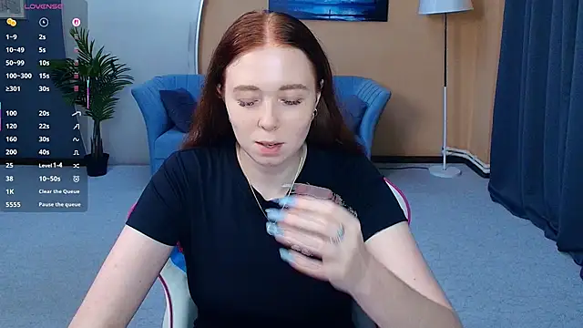 Snapshot of AddieOsler chatting on May 30, 7:44 pm AddieOsler online show from May 30, 7:44 pm